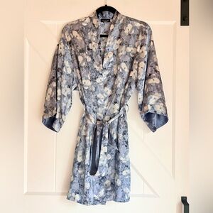 Floral Satin Kimono Robe Gray Silver Blue Tie Waist L/XL